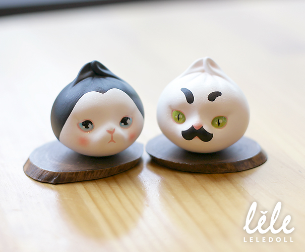 arttoy designertoy cat leledoll leejaeyeon mandu nyang tuxedo cow black white black-bean-sauce mustache