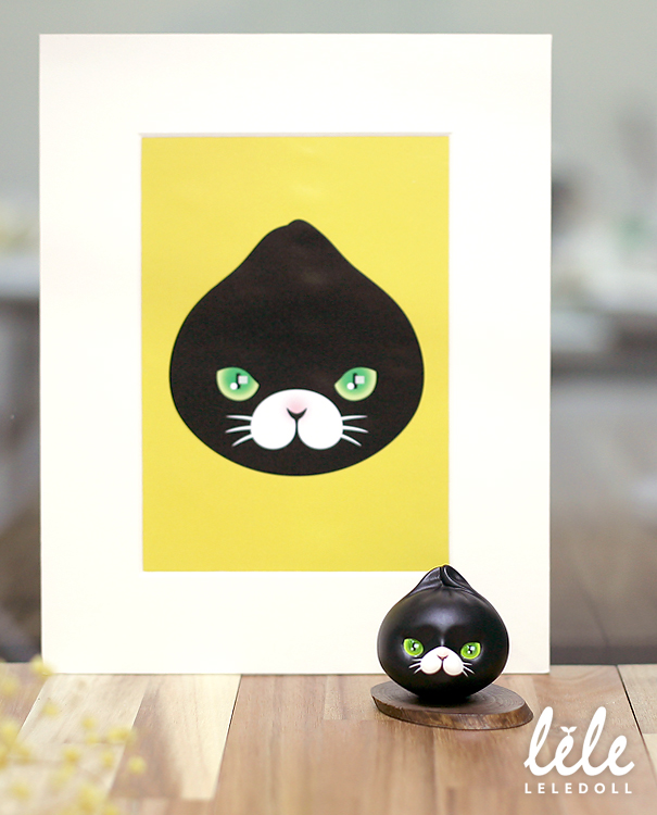 arttoy designertoy cat leledoll leejaeyeon mandu nyang tuxedo cow black white black-bean-sauce mustache